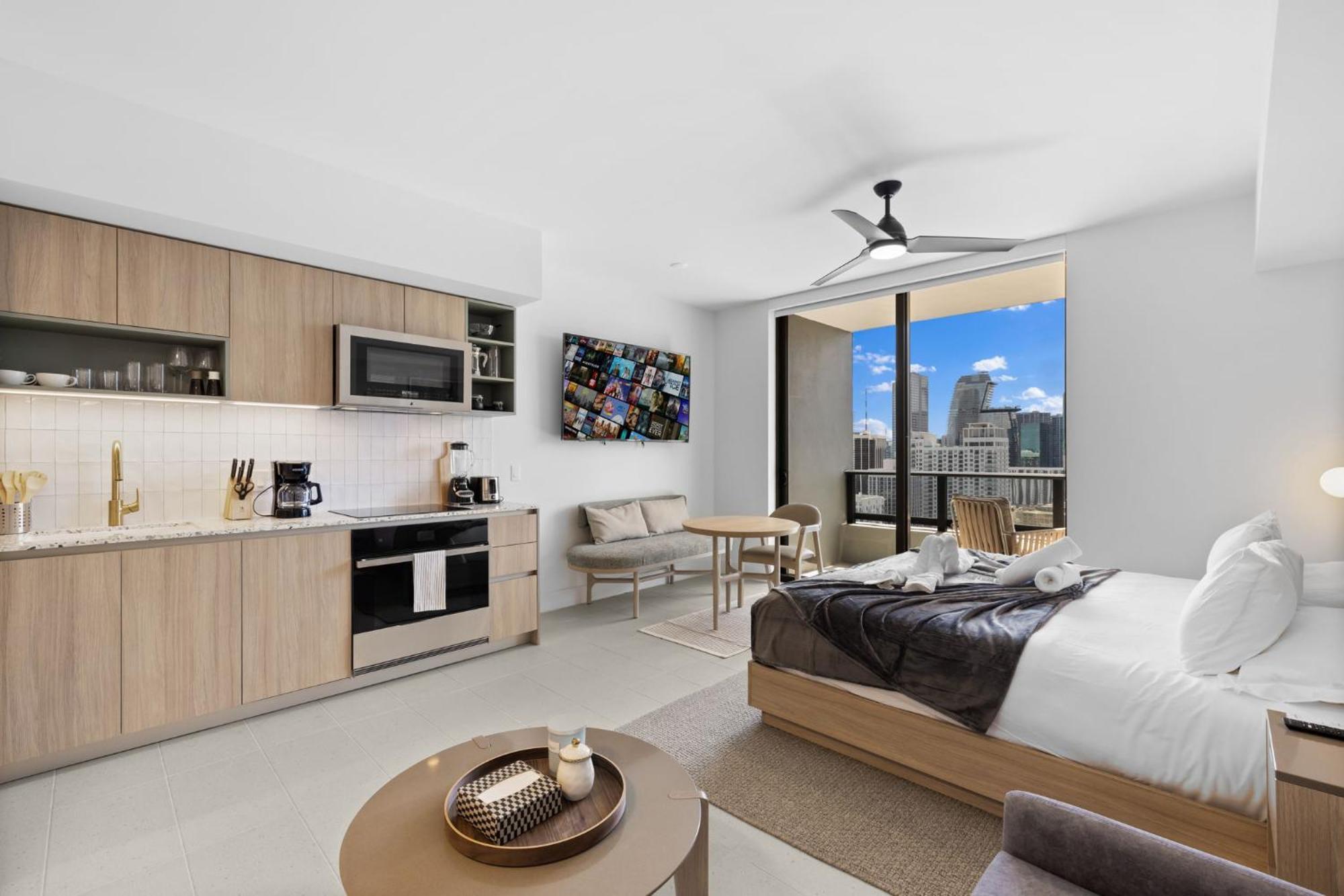 Apartment Exclusive W Free Parking & Facilities In-room *