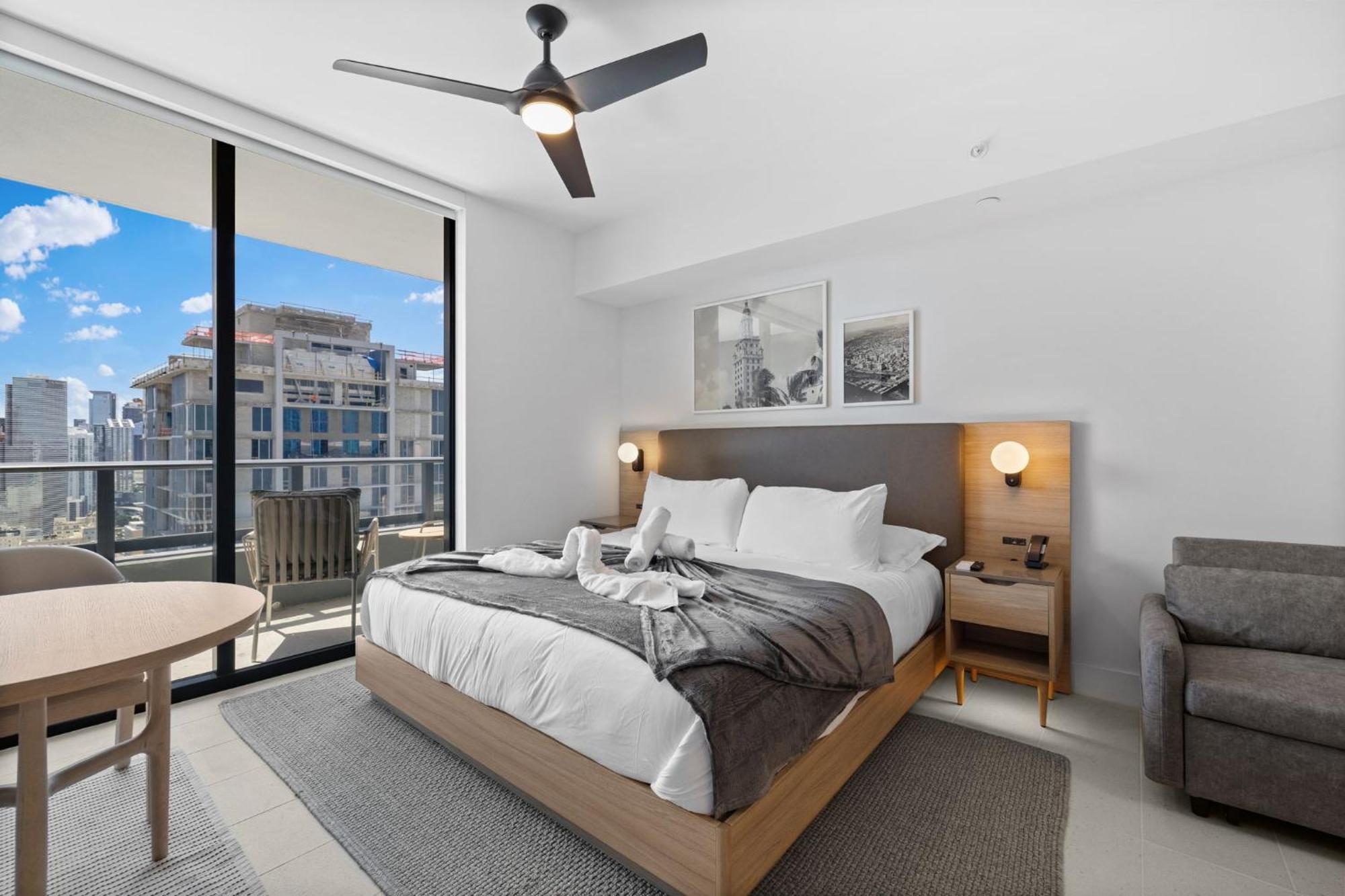 Exclusive W Free Parking & Facilities In-room Miami