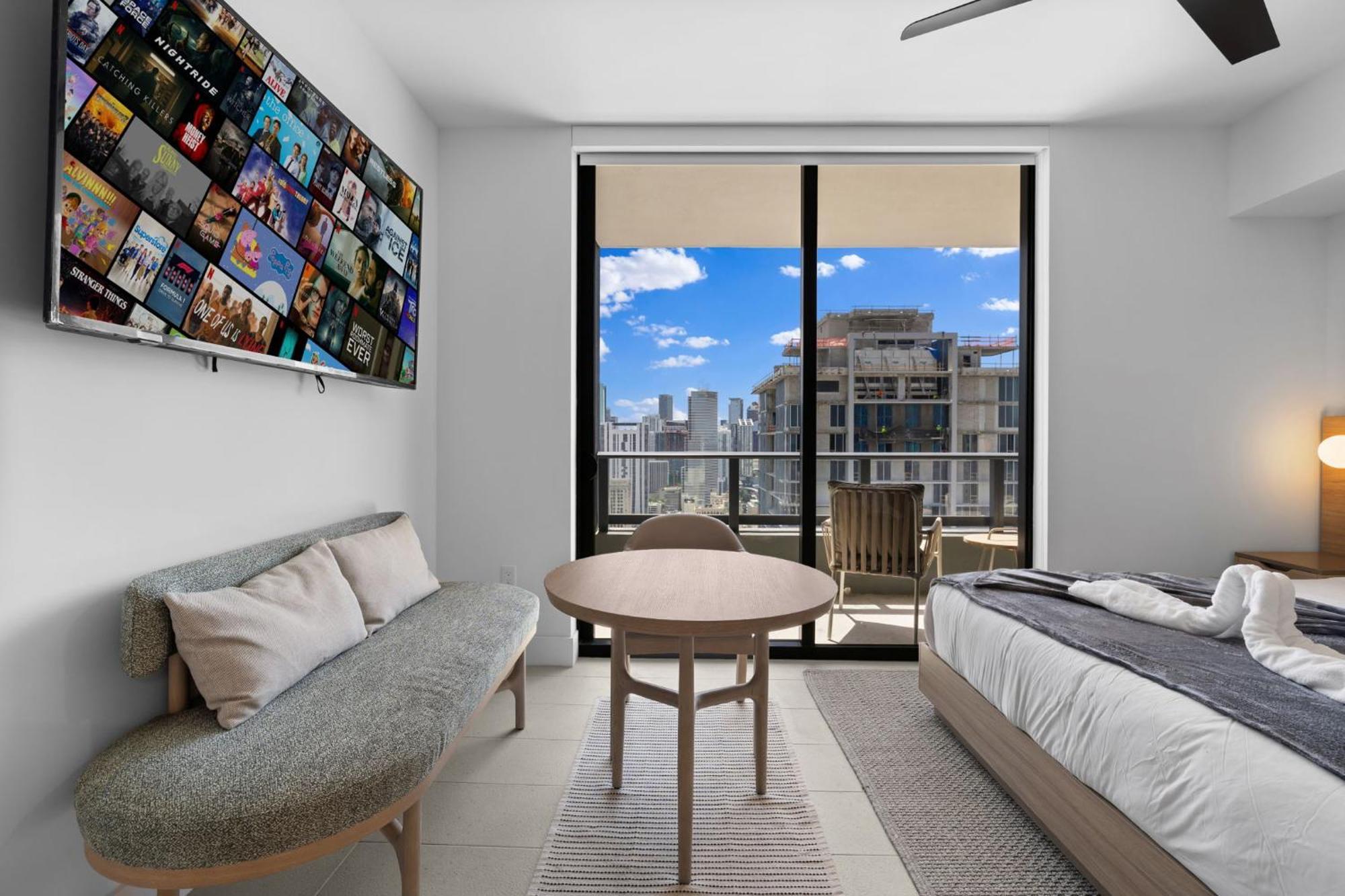 Exclusive W Free Parking & Facilities In-room Apartment