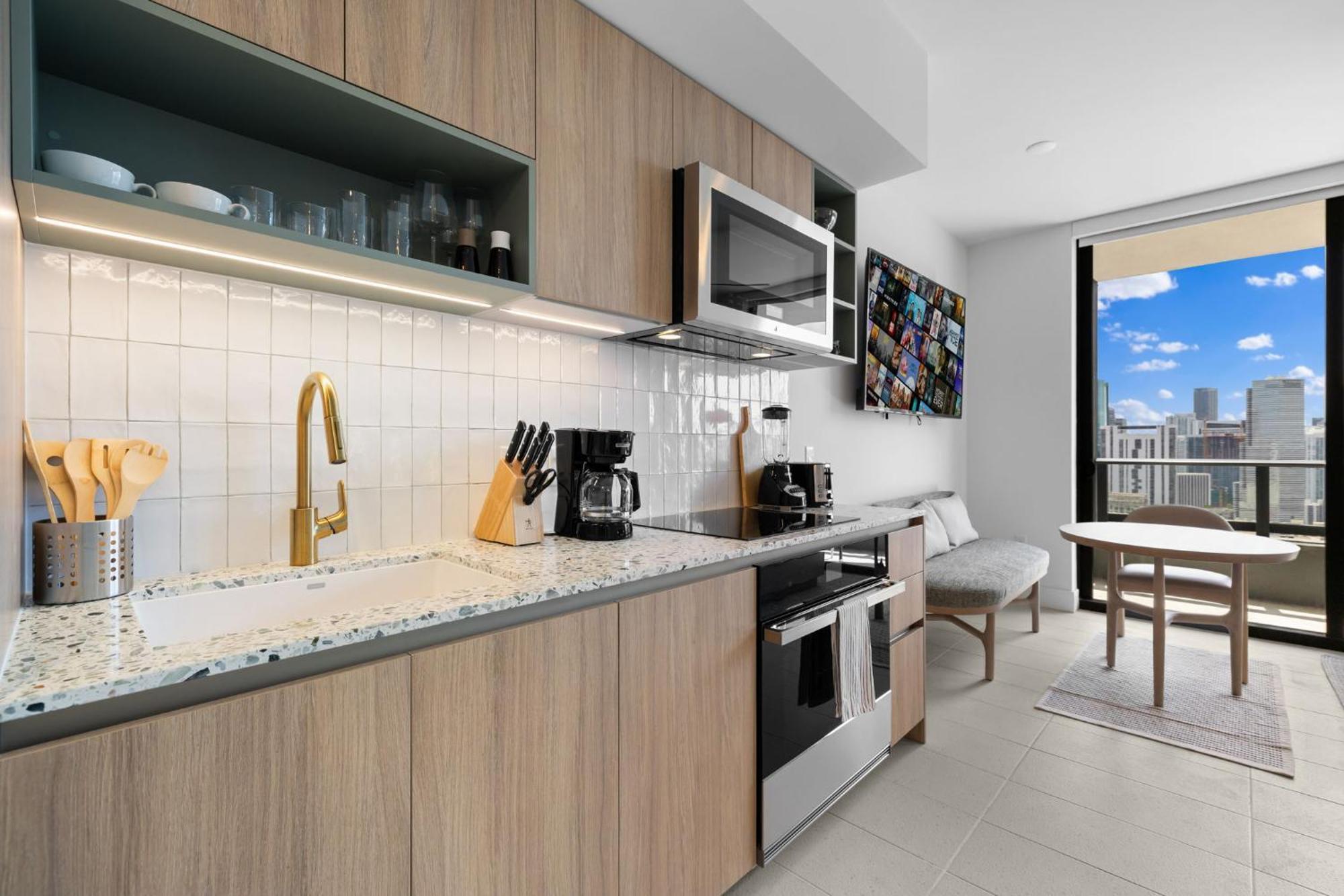 Exclusive W Free Parking & Facilities In-room Apartment *