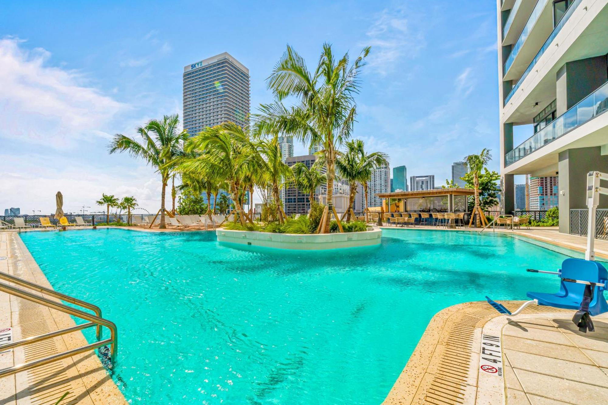 Exclusive W Free Parking & Facilities In-room Apartment Miami